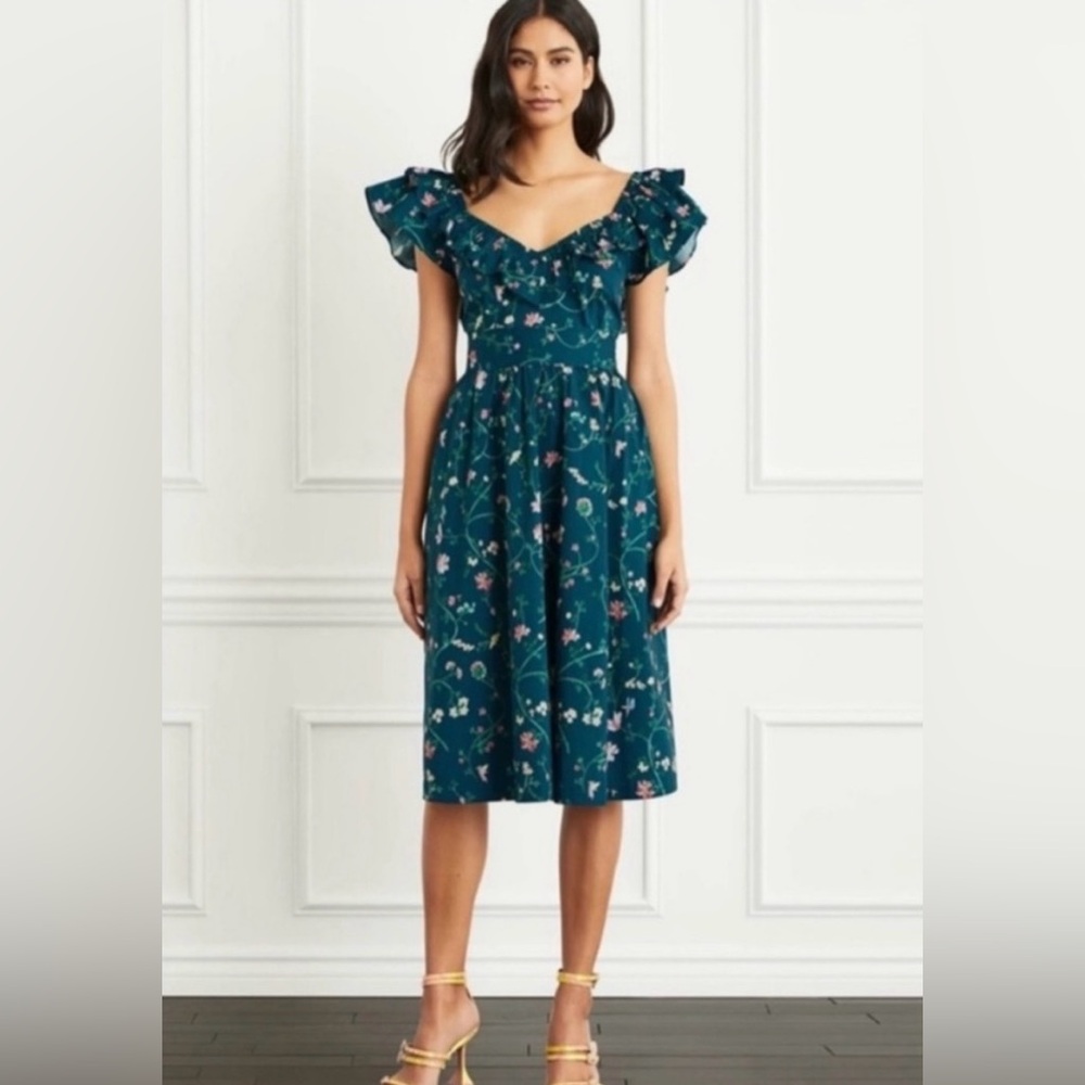 Ava Hill House Dress in Moody Floral. Size XL. NWT